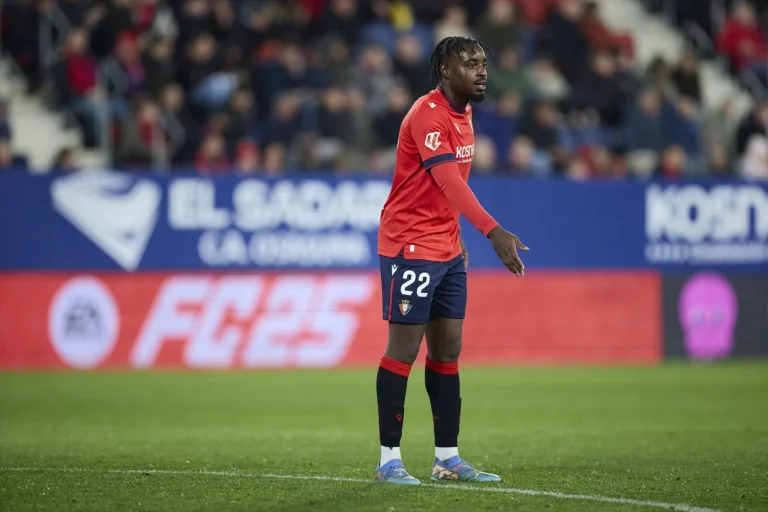 Salida de Boyomo de Osasuna mete en un lío al Athletic