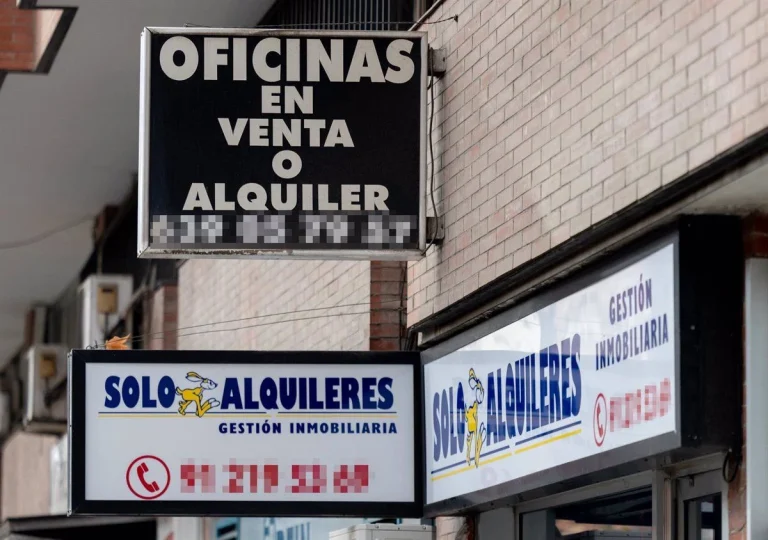 ¿Es legal que las inmobiliarias cobren por enseñar pisos en alquiler?