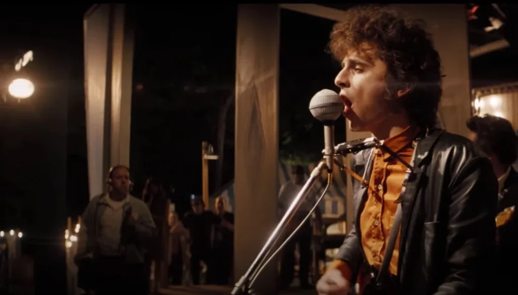 Los Oscar levantan la taquilla de 'Anora' y el biopic de Bob Dylan 1 EuropaPress 6546046 timothee chalamet electrizante trailer complete unknown biopic bob dylan