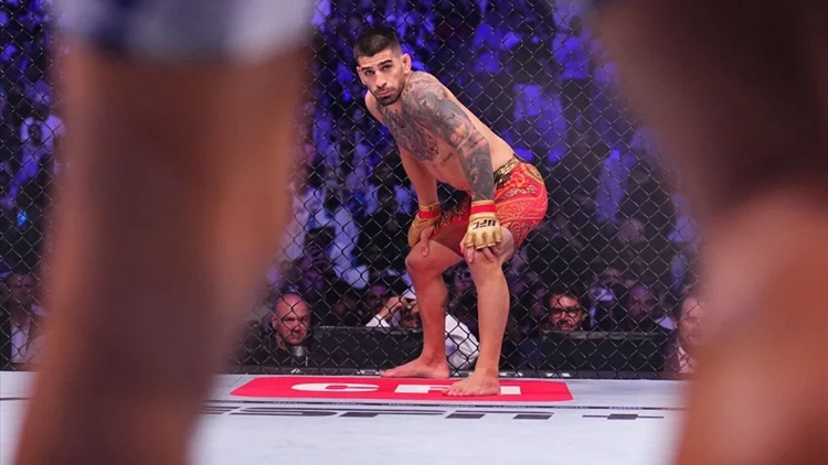 Ilia Topuria en un combate Fuente: Eurosport