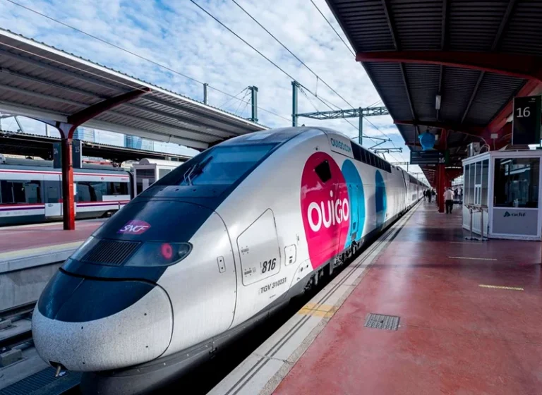 ¿Quieres ahorrar en tus viajes en AVE, tren o autobús? Esta es la mejor app para viajar barato