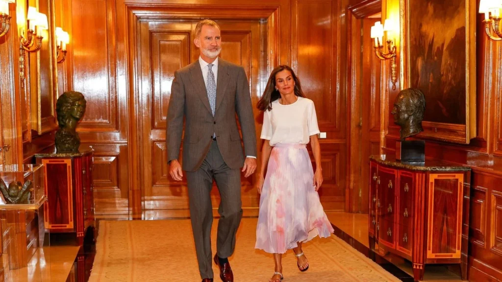 Felipe VI y Letizia juntos en una velada que reavivó rumores de tensión en la monarquía 81 La visita a Sabina pudo ser un encuentro incómodo para Felipe VI y Letizia