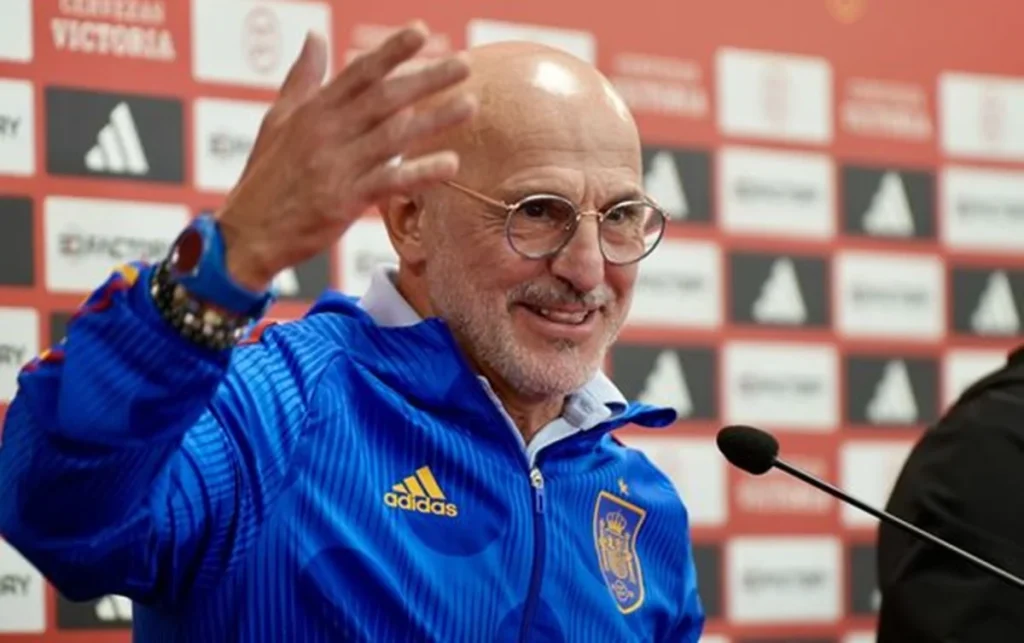 Luis de la Fuente calienta la lista de España para la Final Four de la Nations League 1 Luis de la Fuente Fuente: RFEF