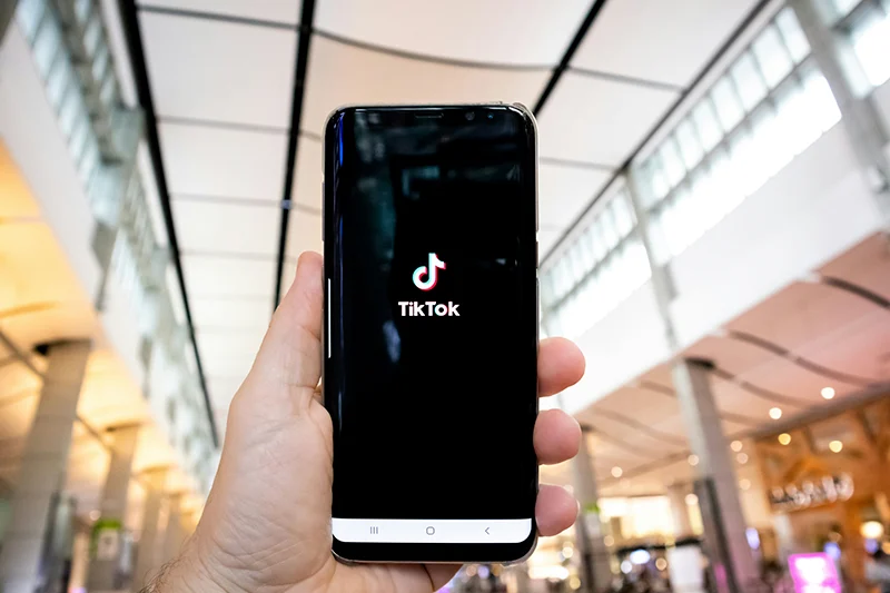 MAYOR TRANSPARENCIA EN TIKTOK