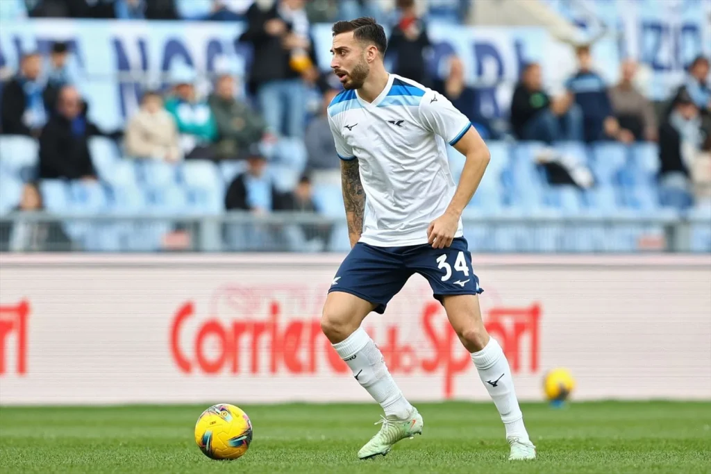 El defensa que quiere el Real Madrid es un pupilo de Luis de la Fuente: no es Huijsen 1 El defensa que quiere el Real Madrid se llama Mario Gila