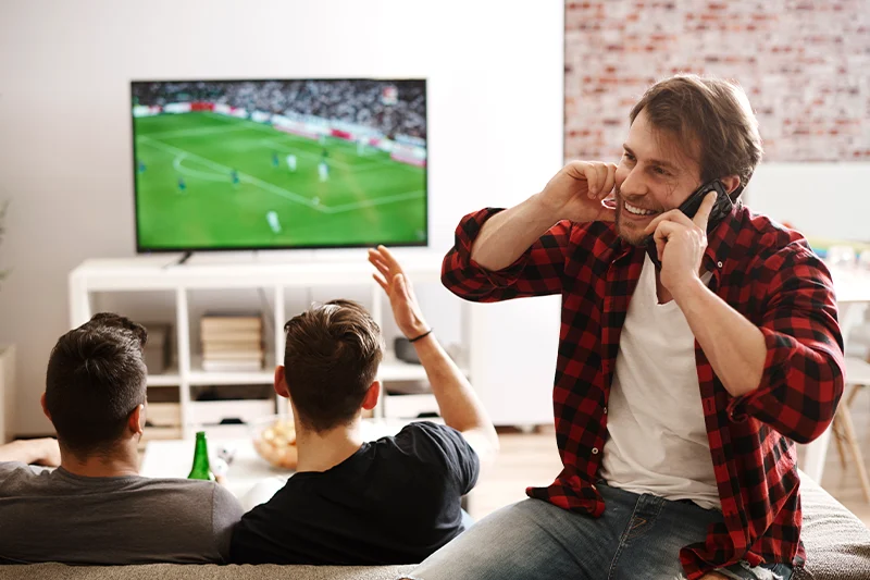 OTROS RIESGOS DE CIBERSEGURIDAD ASOCIADOS CON EL FÚTBOL PIRATA