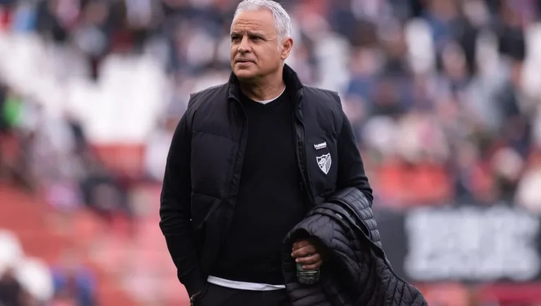 Sergio Pellicer recibe una noticia descomunal en el Málaga CF para recibir al Racing de Ferrol