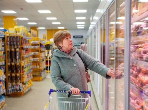 demencia Este hábito en el supermercado podría ser la primera pista de demencia