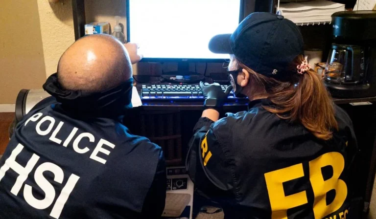 Operación Level-Up: así lucha el FBI contra las estafas del amor