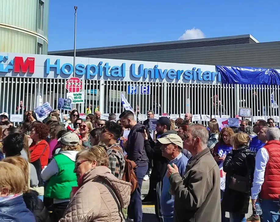 Torrejón de Ardoz, enfrentada por los 7 millones gastados en aire acondicionado y la gestión privada del hospital 1 hospital de torrejon de ardoz protestas