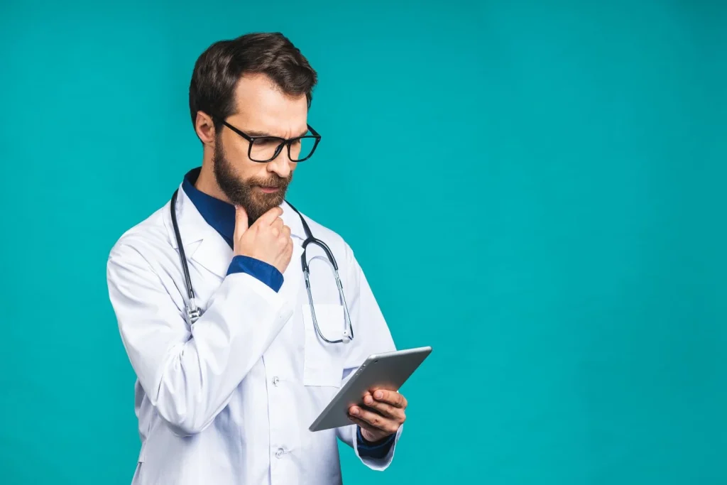 MEDICINA: LA IA COMO ALIADA Y COMPETIDORA