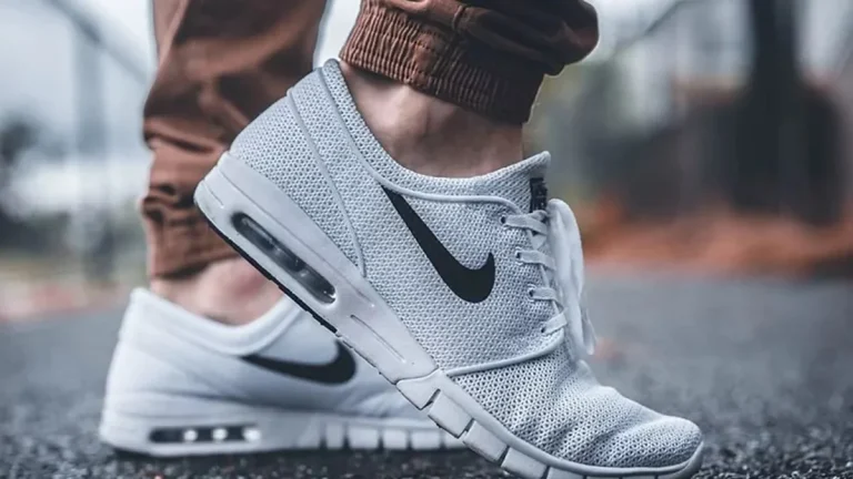 La caída de Nike como líder del deporte mundial: de Neymar a Simone Biles