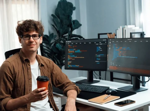 programador freeepik 11