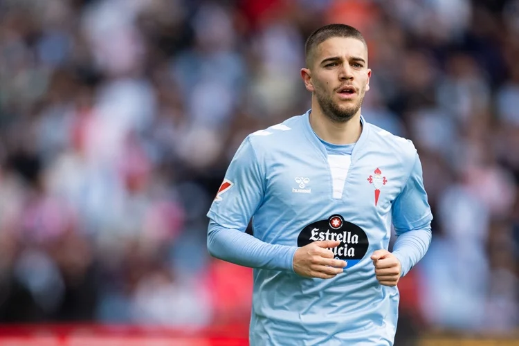 Osasuna coloca a Azpilicueta en el Celta 1 La salida de Sergio Carreira llevaría a Azpilicueta al Celta. Fuente: EFE