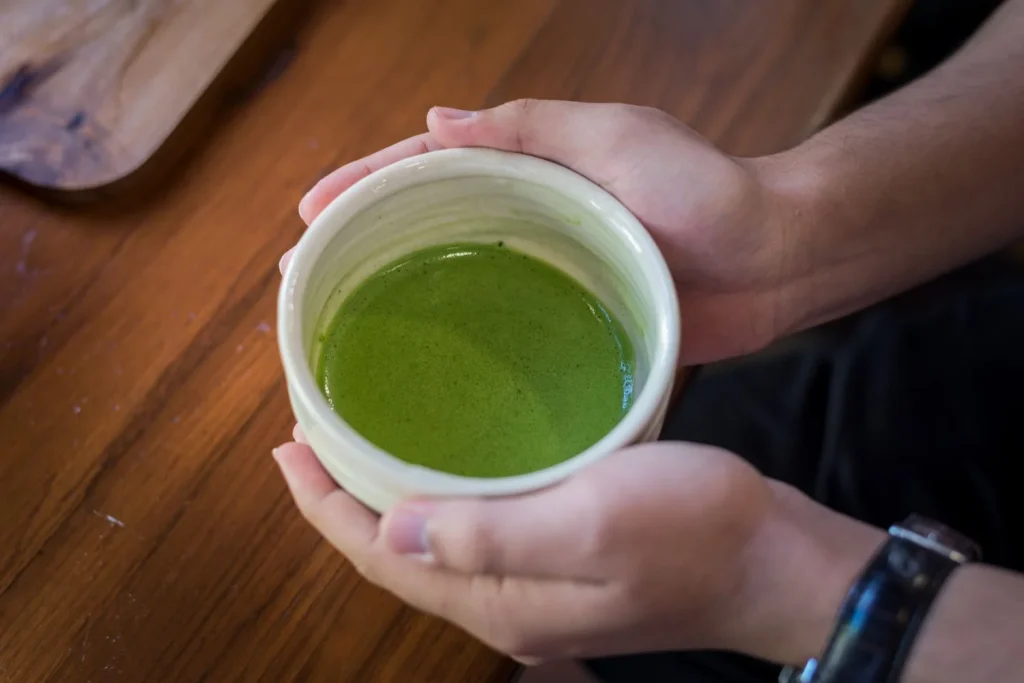CARACTERÍSTICAS SENSORIALES DEL MATCHA AUTÉNTICO: APRENDE A RECONOCERLO
