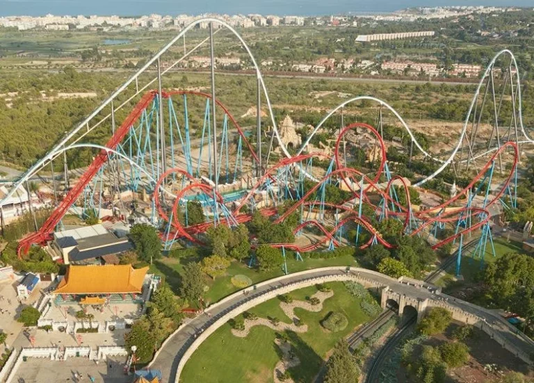 PortAventura suspende la venta de entradas por primera vez en 30 años ante una huelga histórica