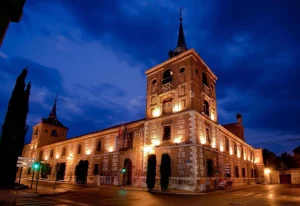 Cartel de las fiestas de Alcalá con IA: el ilustrador pone en jaque al Ayuntamiento