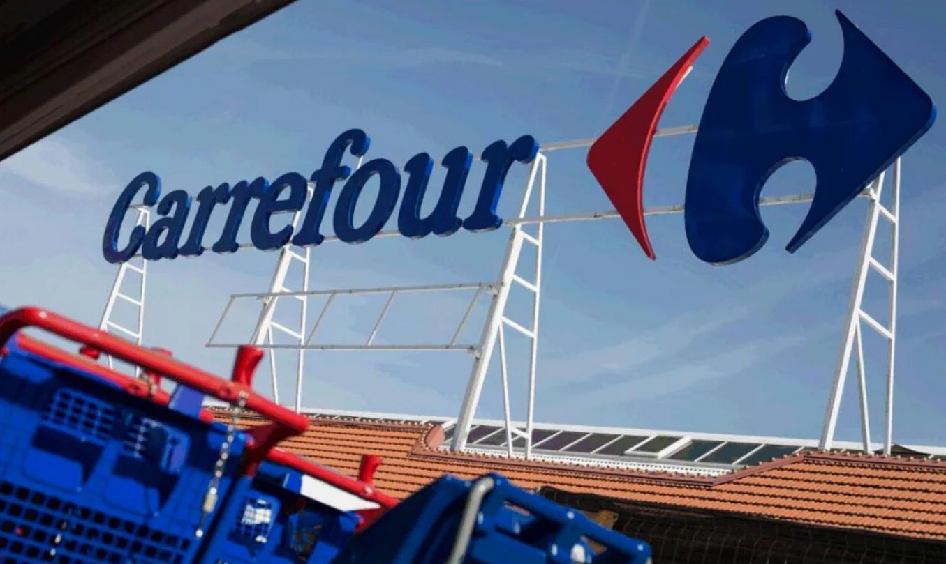 Adiós a los secadores caros: Carrefour lanza el rival de Dyson que está arrasando en ventas Adiós a los secadores caros: Carrefour lanza el rival de Dyson que está arrasando en ventas