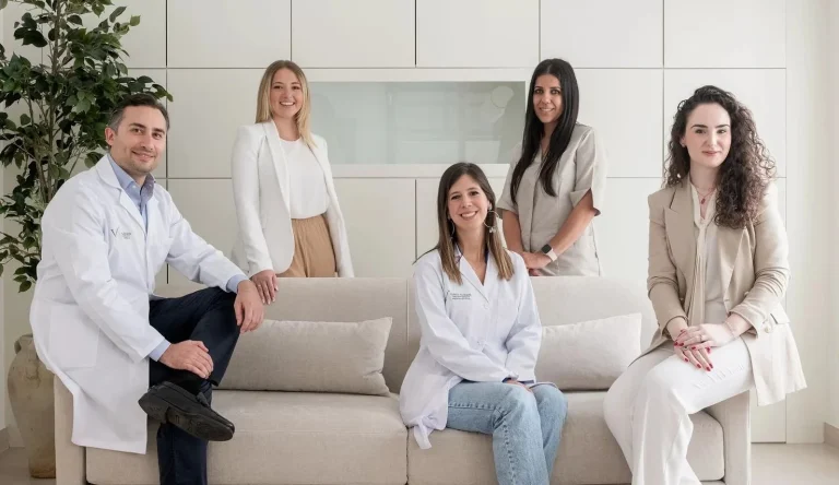 El auge del aumento de labios y cómo Clínica Velázquez lidera la medicina estética en Sevilla