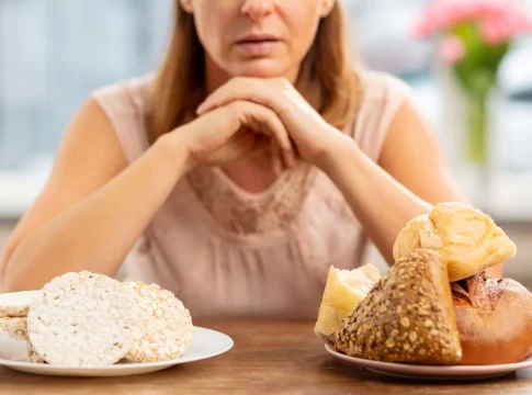 No solo se trata de los alimentos: El verano y la trampa del cuerpo perfecto No solo se trata de los alimentos: El verano y la trampa del cuerpo perfecto