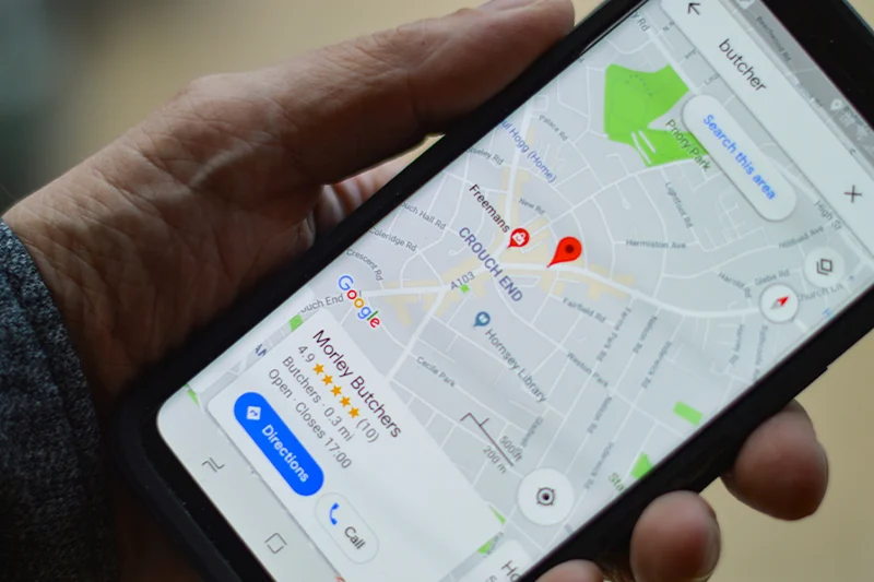 GOOGLE MAPS PROHÍBE LAS OPINIONES FALSAS O PAGADAS