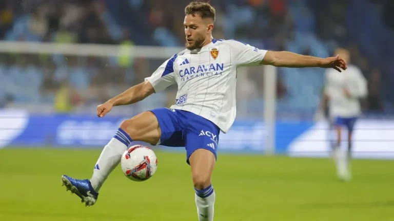 Iván Calero avisa al Zaragoza: oferta de LaLiga EA Sports