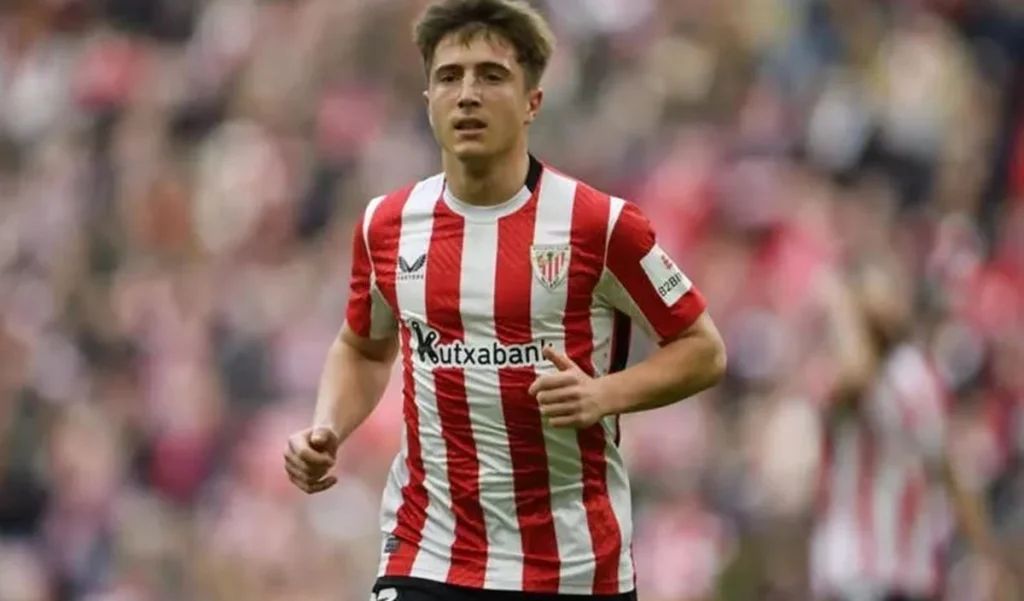 Jauregizar se marca un Unai Simón en el Athletic: otra lección a Nico Williams Fuente: Cordon Press