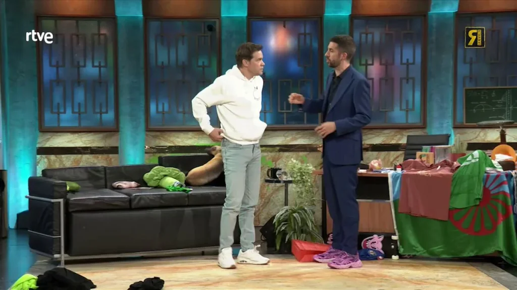 ‘La Revuelta’ sacó su programa de reserva y generó confusión en la audiencia 53 Juan Dávila pasó de ser policía local a estrella del humor