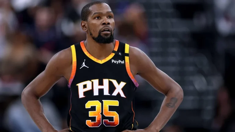 Kevin Durant pone patas arriba el mercado de fichajes en la NBA