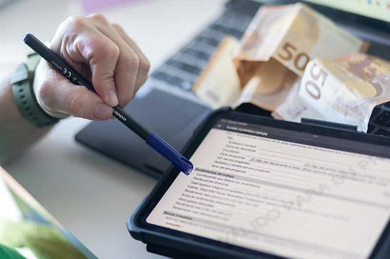 LA IA TE AYUDA A ENCONTRAR GASTOS DEDUCIBLES PARA AUTÓNOMOS