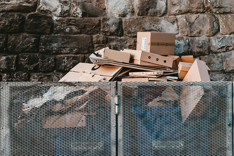 LOS DELINCUENTES BUSCAN EN LA BASURA, SEGÚN LA GUARDIA CIVIL