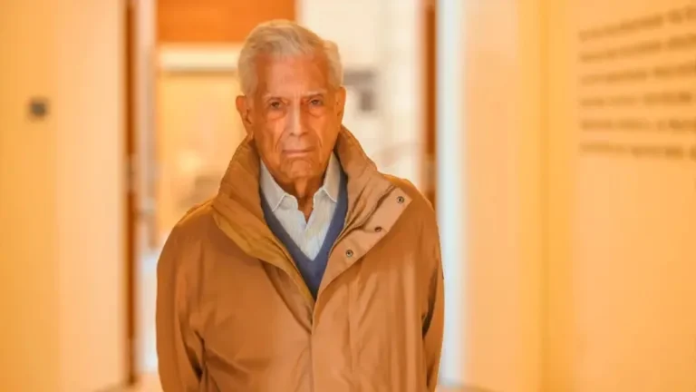 Los mensajes ocultos de los libros de Vargas Llosa sobre su vida privada