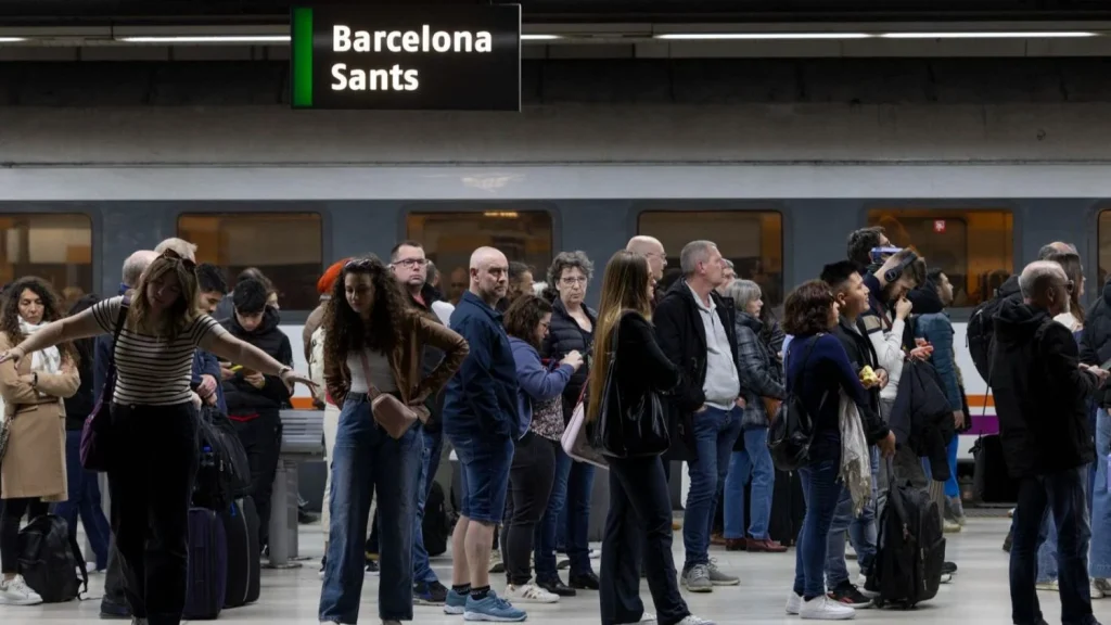 La cobertura del apagón eléctrico que paralizó a España y parte de Europa 6 Reacciones y recomendaciones a la ciudadanía