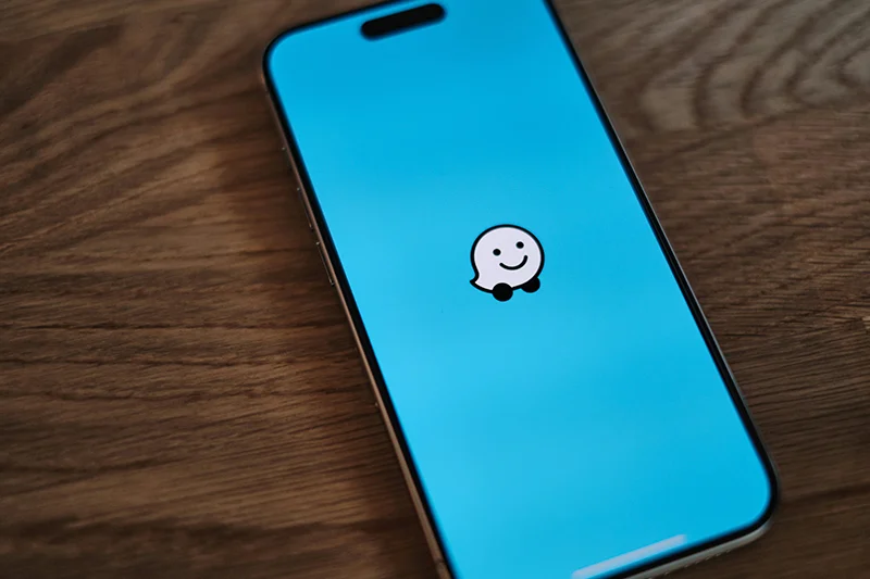 WAZE OFRECE MAYOR PERSONALIZACIÓN QUE GOOGLE MAPS