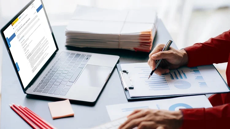 Nuevo trámite obligatorio para los autónomos antes del 30 de junio 1 Autónomos Fuente: Seguridad Social