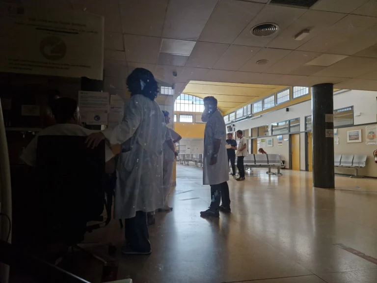 «Estamos como hace 40 años»: El apagón eléctrico sacude a los centros de salud y a la Atención Primaria
