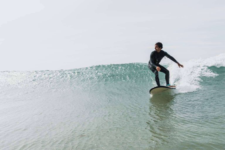 La marca española de surf Fly cierra una ronda de 185.000€