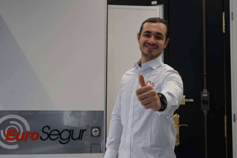 Soluciones técnicas de cerrajería integral para comunidades de vecinos, la propuesta de Clauteck en Barcelona