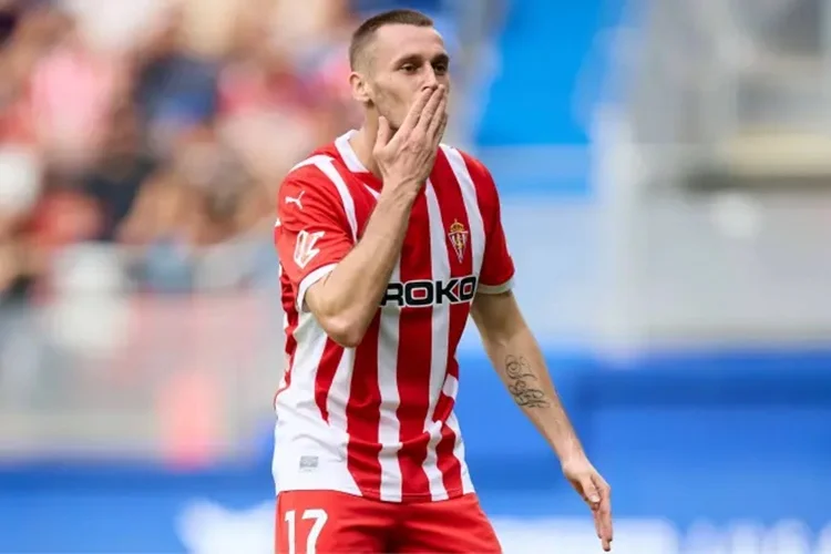 Dubasin amenaza al Sporting con oferta de Primera División 1 Sporting de Gijón Dubasin Fuente: Sporting de Gijón