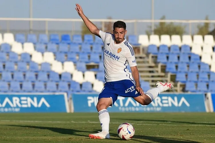 Toni Moya será baja para el próximo partido del Real Zaragoza de Gabi Fernández Fuente: Real Zaragoza
