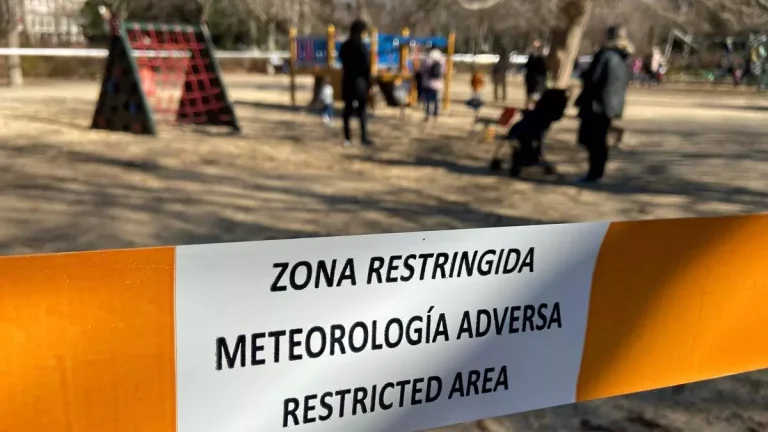 Las 5 muertes evitables que motivan los cierres de parques como El Retiro de Madrid