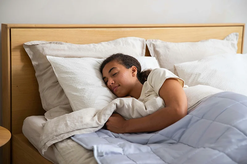 ¿ES PELIGROSO DORMIR JUNTO AL SMARTPHONE?