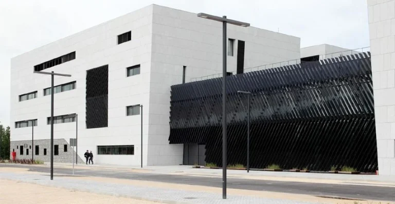 El Hospital público Universitario General de Villalba realiza más de 450 intervenciones anuales para tratar la patología benigna de pared compleja