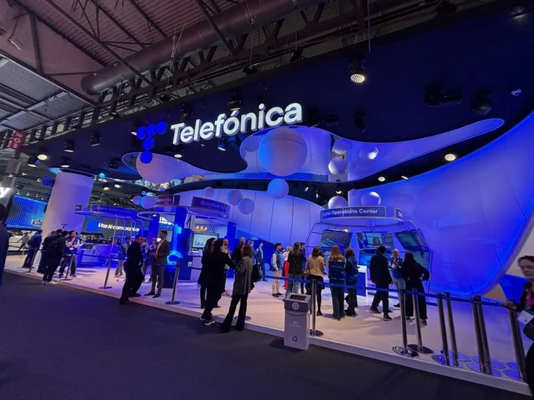 Telefónica gana 427 millones hasta marzo excluidas Argentina y Perú y confirma dividendo y objetivos
