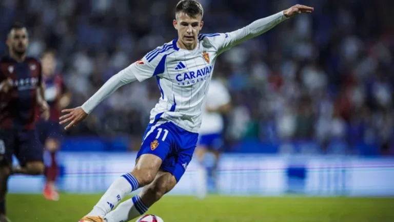 Bazdar se marca la rajada del siglo en el Real Zaragoza pero borra y cambia el mensaje: giro radical