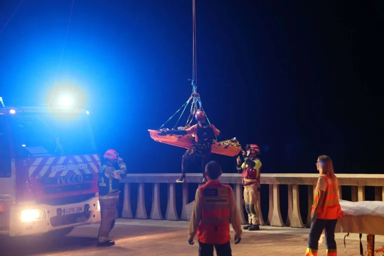 Un delantero del Deportivo de La Coruña se las da de influencer y termina rescatado por los bomberos: pudo acabar en tragedia