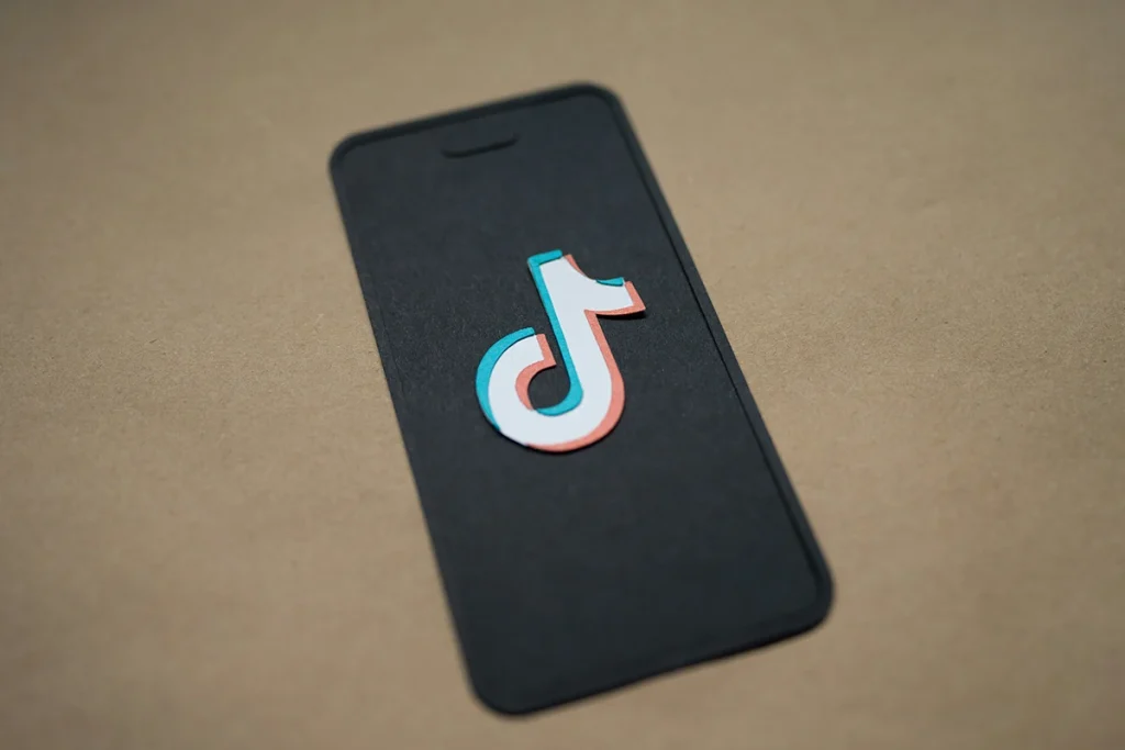 CÓMO EVITAR CAER EN ESTAS ESTAFAS DE TIKTOK