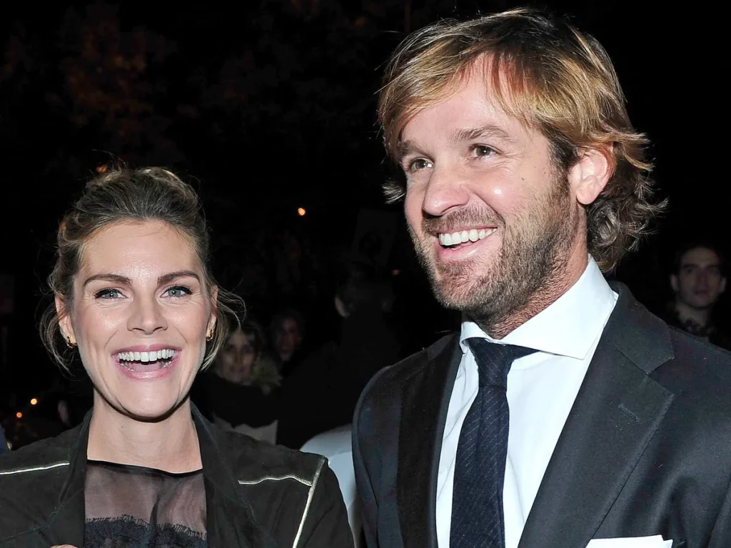 Amaia Salamanca: de ‘Sin tetas no hay paraíso’ al nuevo proyecto de Telecinco 48 Carrera post éxito: de ‘Gran Hotel’ a ‘Muertos S.L.’