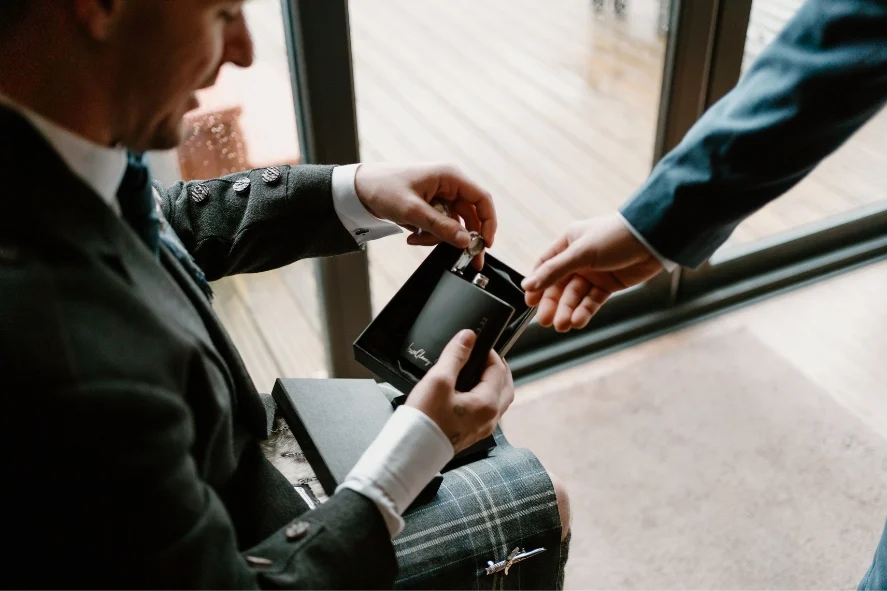 Los 10 mejores perfumes para hombre de 2026 13 Como elegir el perfume masculino perfecto segun tu personalidad