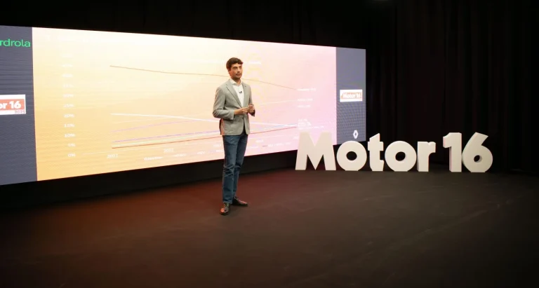 Fernando Poveda (Renault): «Coches más ligeros, más pequeños por fuera y más grandes por dentro»